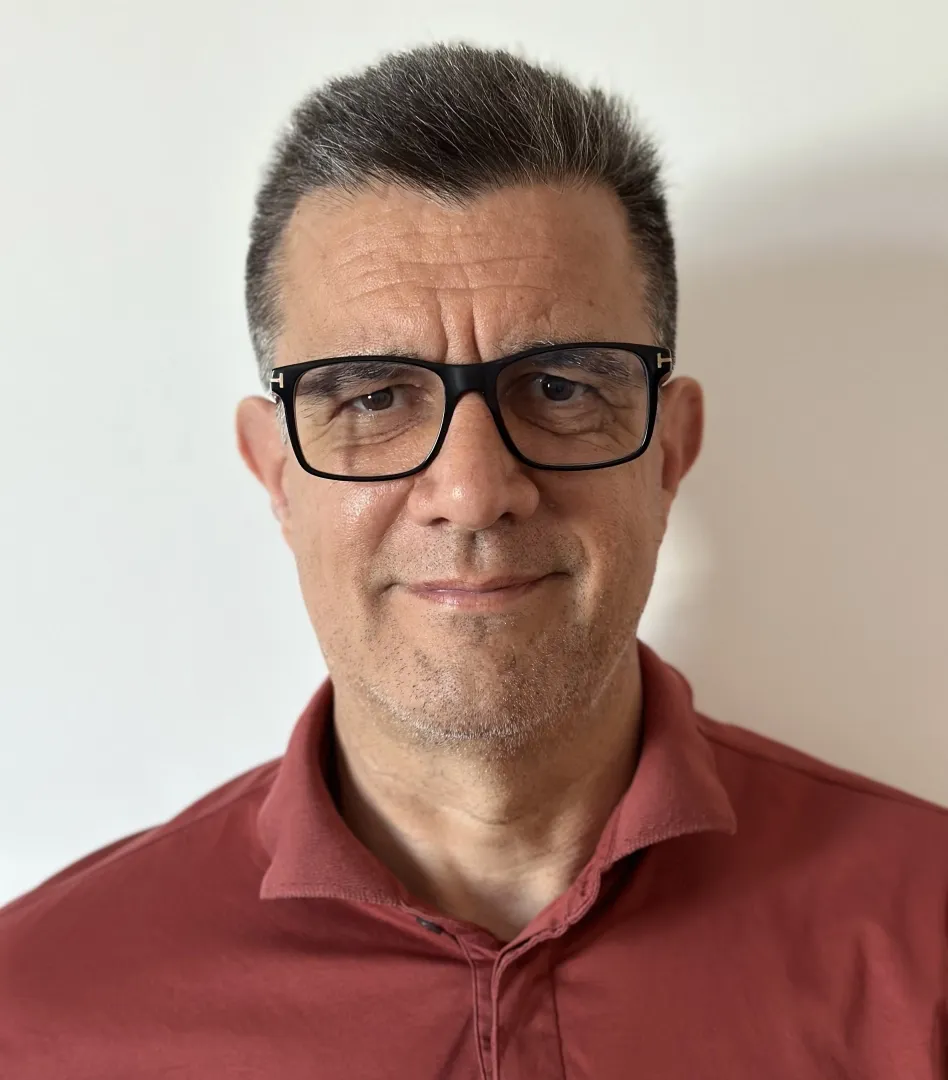  Menyhárt Ádám PhD